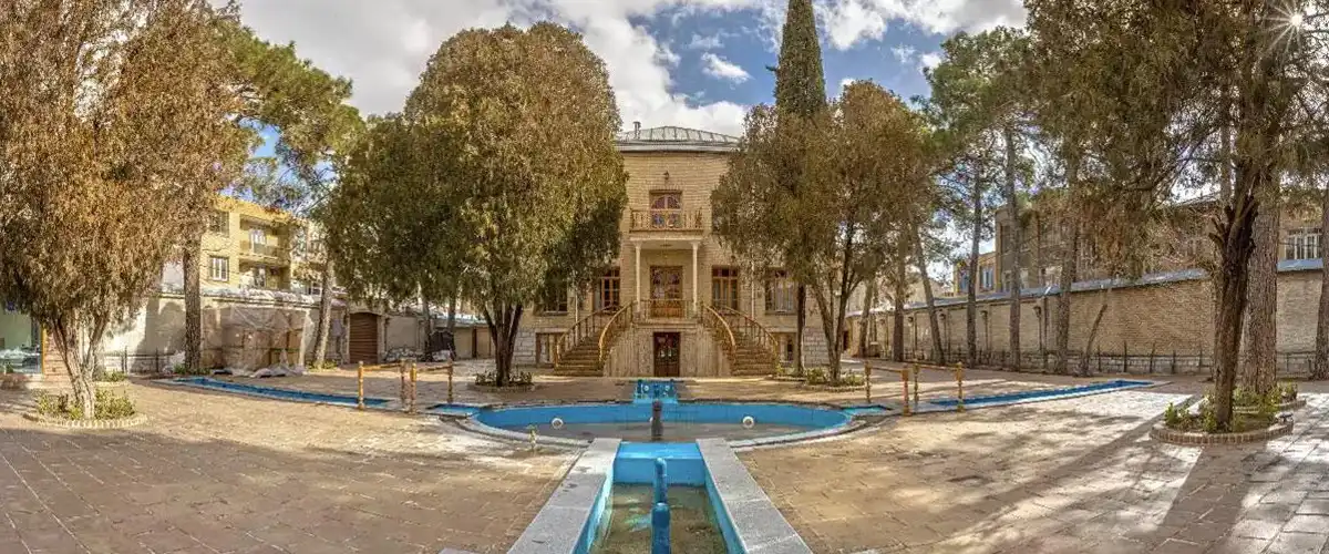 هتل بوتیک سنتی آریو